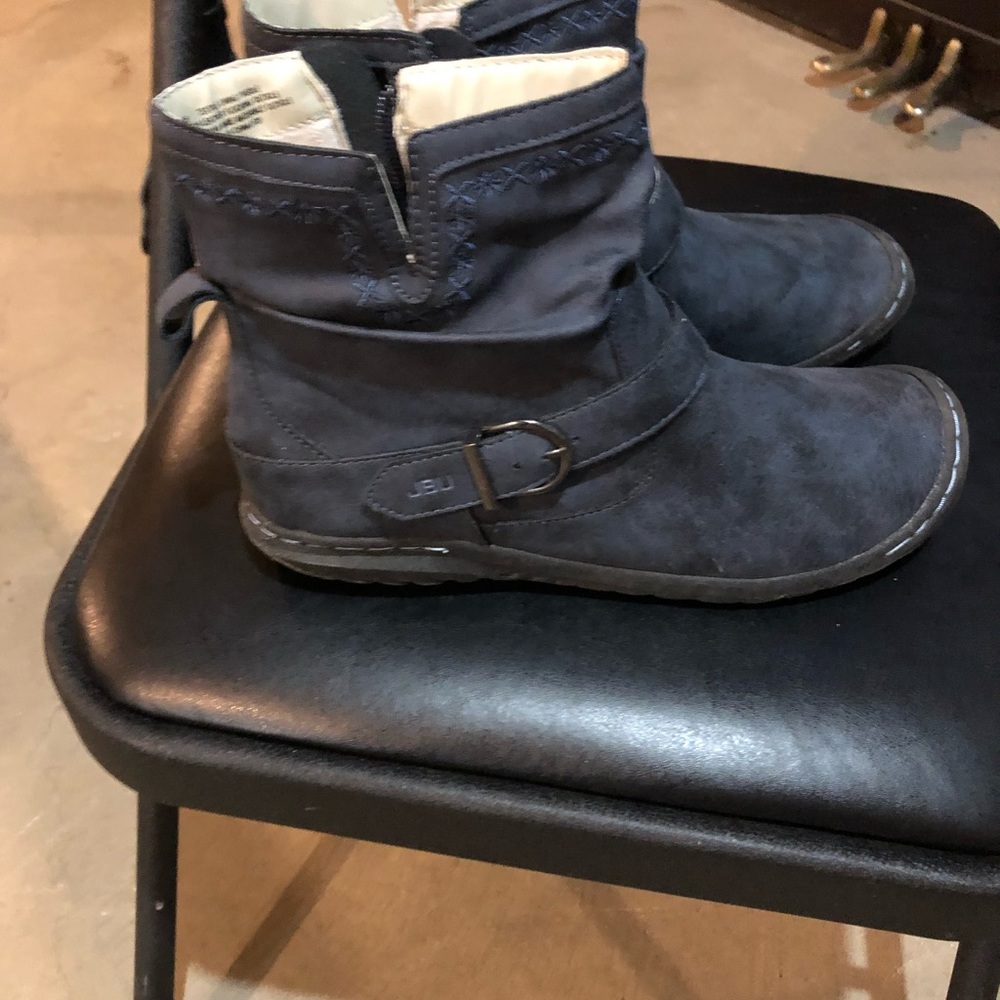 Navy boots by JBU